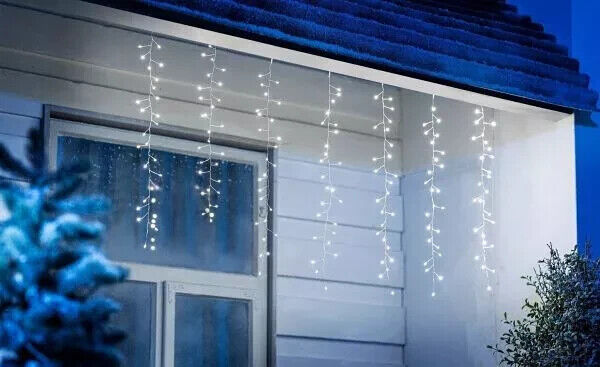 LED Lichtervorhang Lucia 175 LEDs Lichterkette Beleuchtung 120 cm Silber