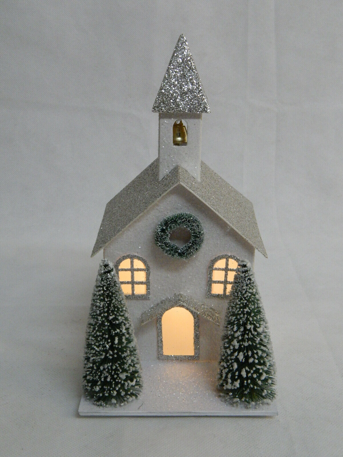 Winterhaus mit LED Beleuchtung 26cm Weihnachtsdeko Advent Deko Weihnachtskirche