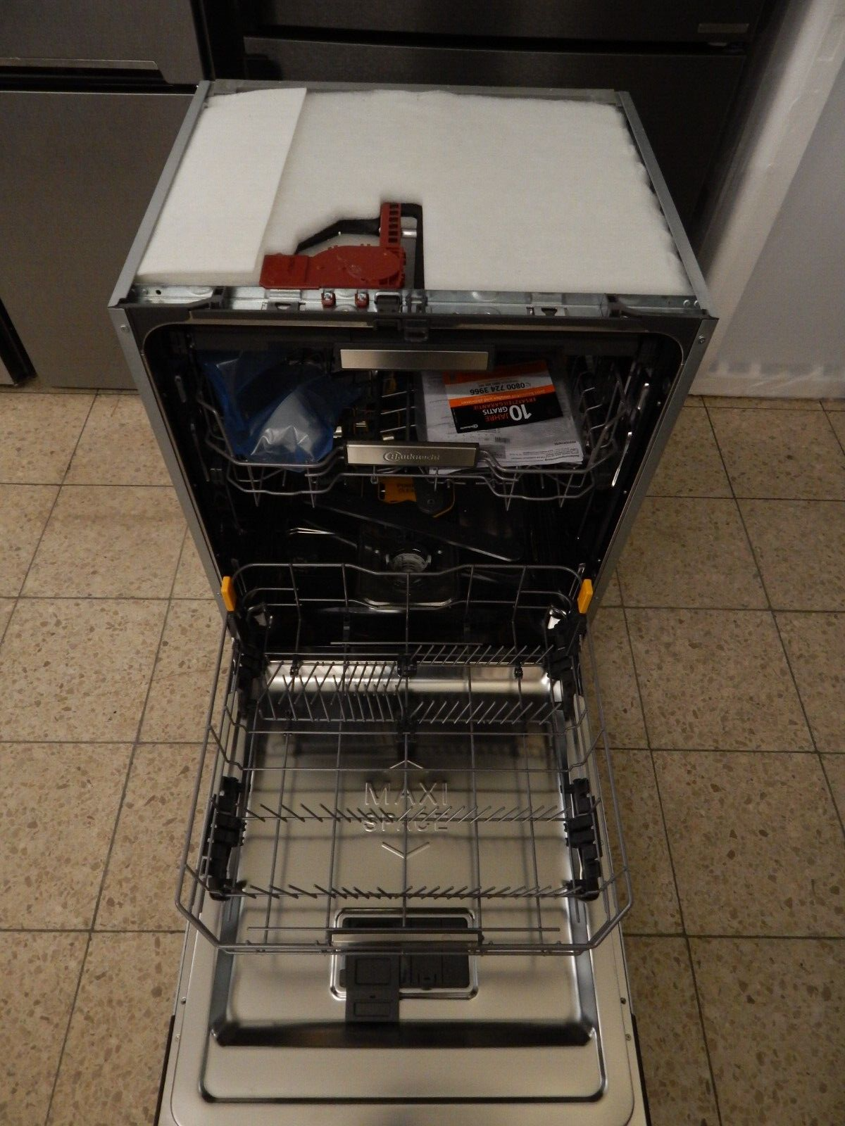 Bauknecht B7I HF60 TUC vollintegrierbarer Geschirrspüler 15 Maßgedecke Schwarz