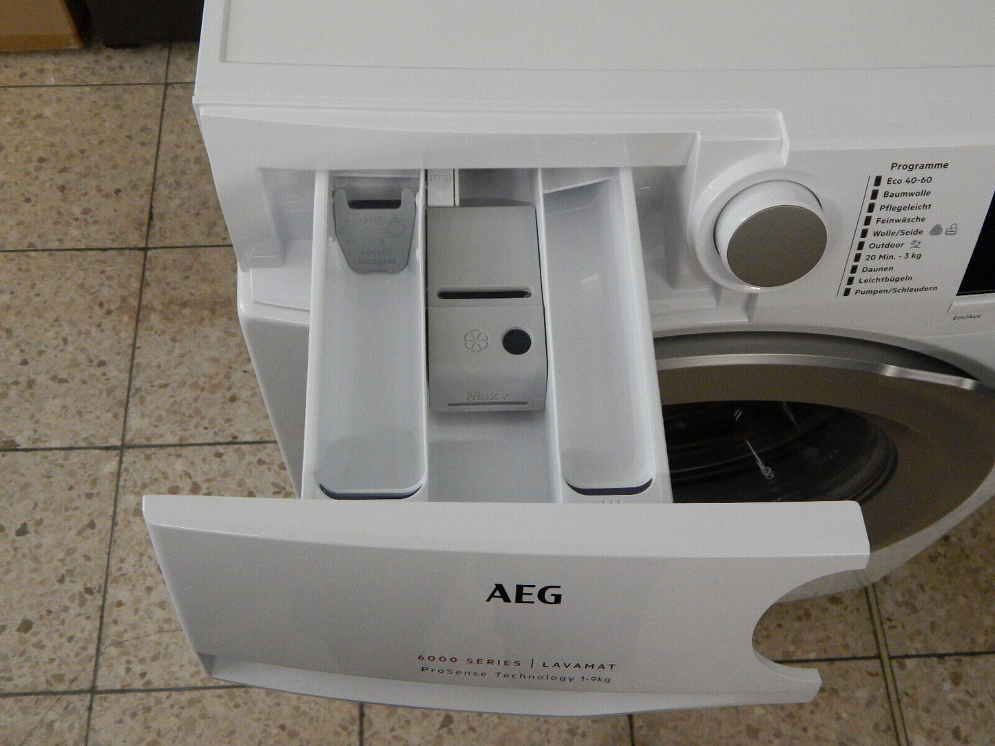 AEG Waschmaschine Serie 6000 L6FB49VFL, 9 kg Anti-Allergie, ProSense, 1400 U/Min