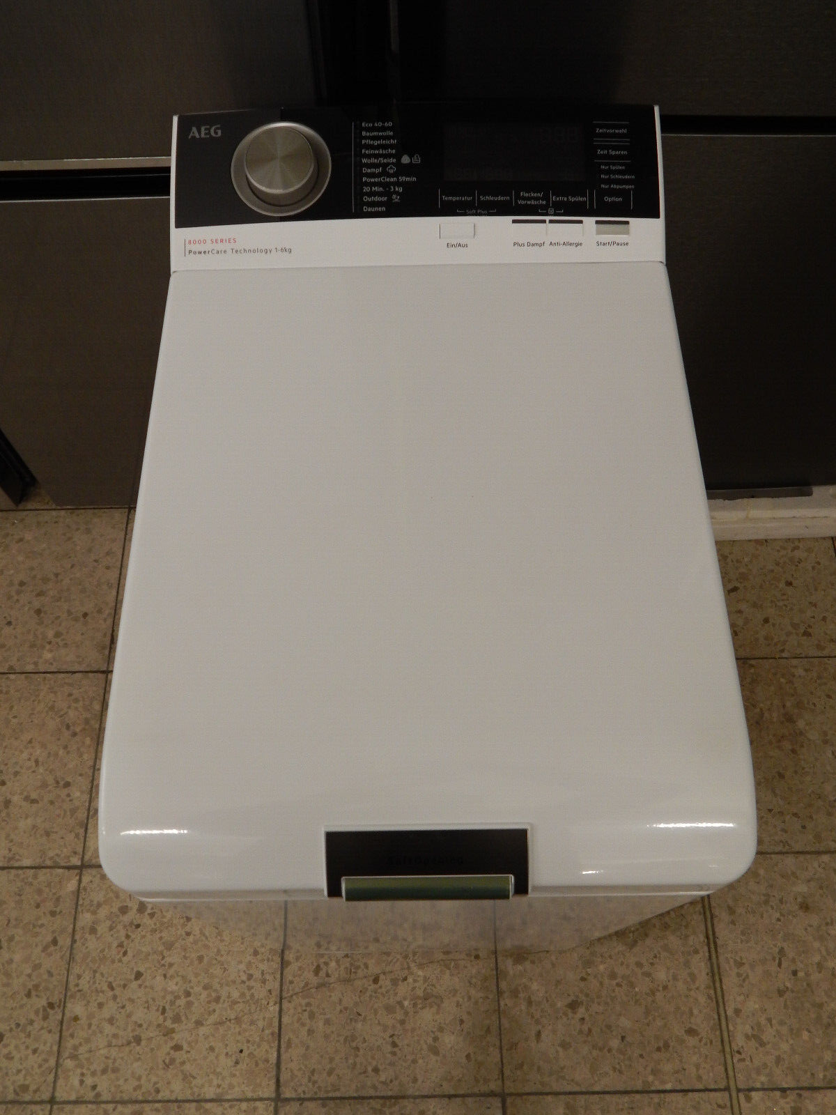 AEG Waschmaschine Toplader 8000 LTR8A36STL Mengenautomatik 1300 U/min Weiß 6kg