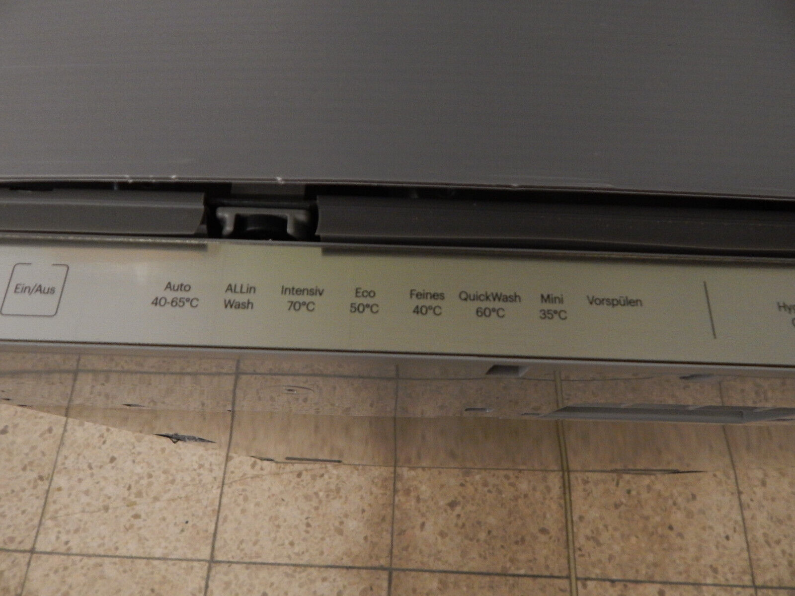Grundig GTVP4540B 7612101671 vollintegrierbarer Geschirrspüler mit 16 Maßgedecke