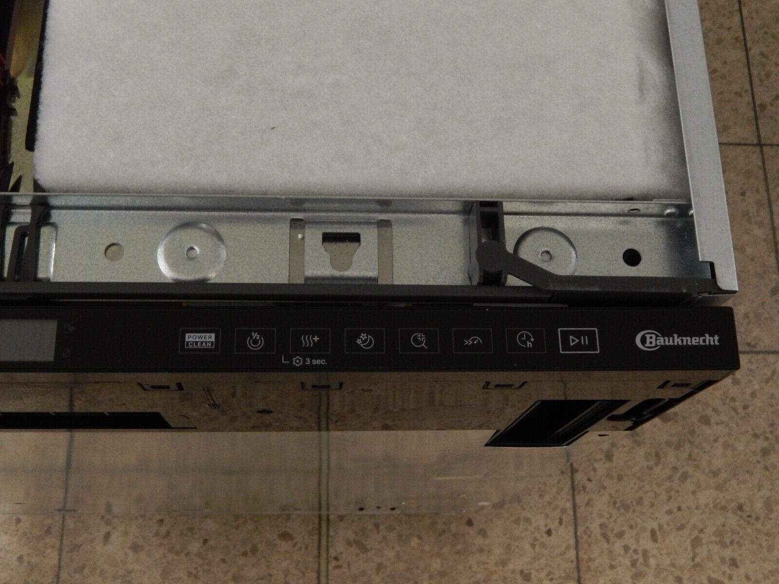 Bauknecht B7I HF60 TUC vollintegrierbarer Geschirrspüler 15 Maßgedecke Schwarz
