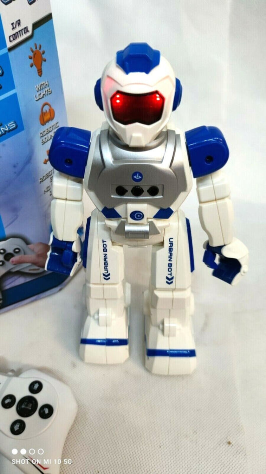 Roboter mit 10 Funktionen und programmierbar - Akku betrieben 24 cm hoch